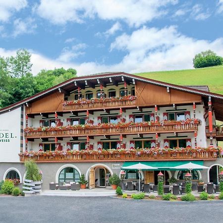 Hotel Edelweiss Braies  Exterior photo